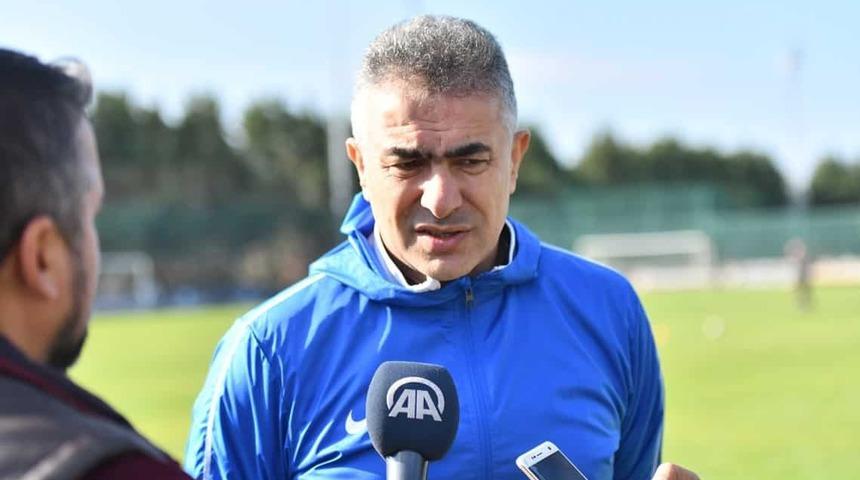 Akhisarspor'un yeni hocası Mehmet Altıparmak oldu