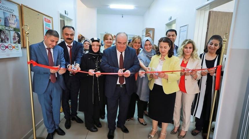 Kadınlar 1 yıllık eserlerini sergiledi