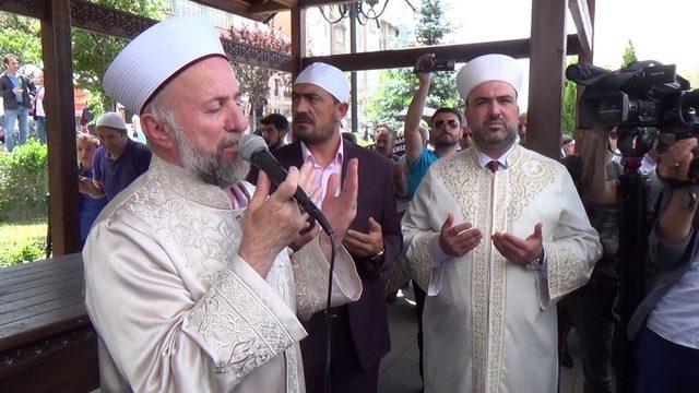 Erzurum’da Muhammed Mursi için gıyabi cenaze namazı kılındı