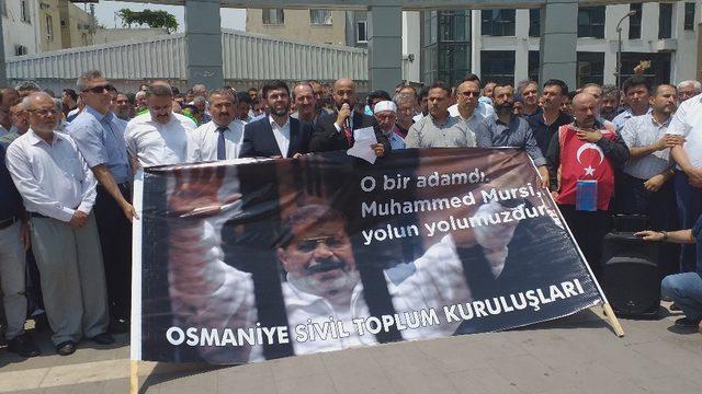 Osmaniye’de  Muhammed Mursi için Gıyabi cenaze namazı kılındı