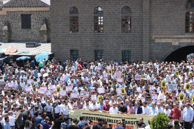 Diyarbakır’da Mursi için gıyabi cenaze namazı kılındı