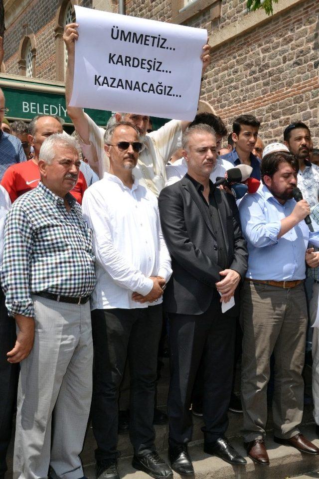 Balıkesir’de Mursi için gıyabi cenaze namazı kılındı