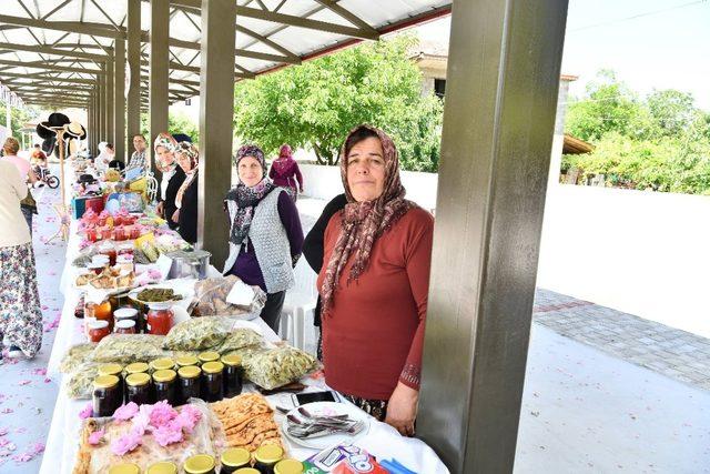 İslamköylü kadınlar üretici pazarına kavuştu