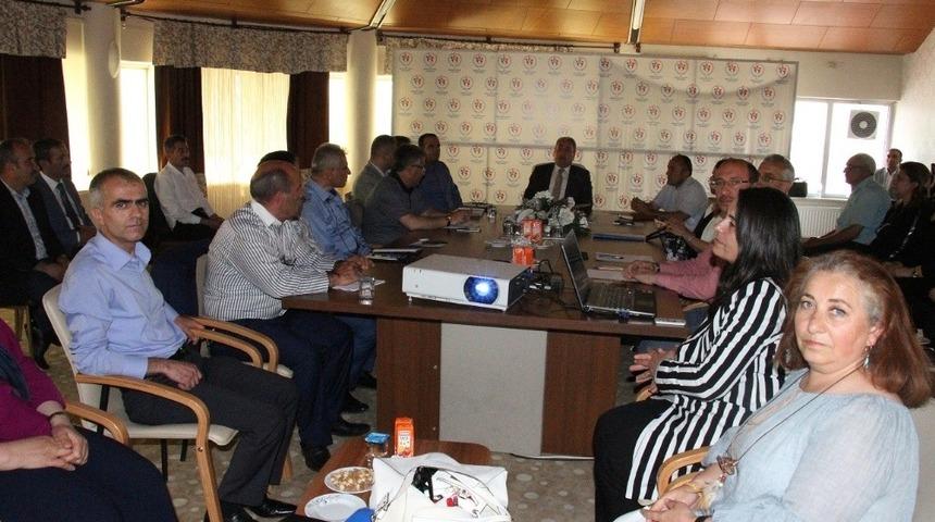 Taşkesenligil, Yurt Müdürleri ile 2018-2019 öğretim yılının değerlendirmesini yaptı