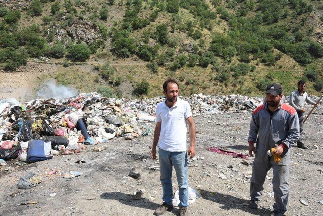 Başkan Vekili Karataş, çöp depolama alanında incelemelerde bulundu
