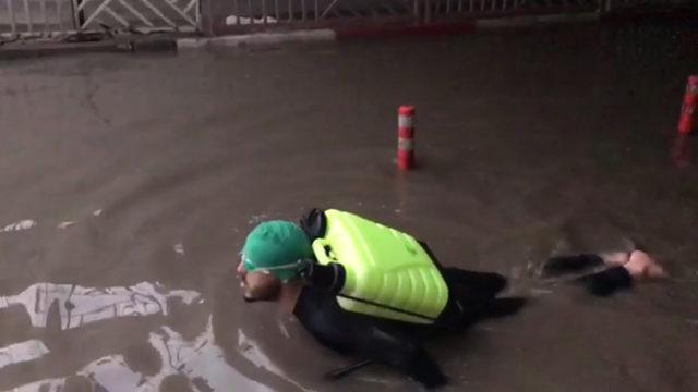 Bursa'da sağanak; enerji iletim hattına yıldırım isabet etti (2)