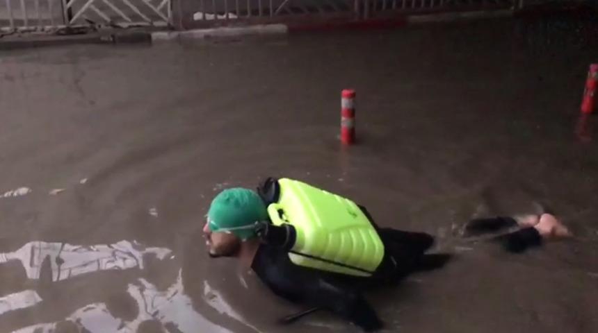 Bursa'da sağanak; enerji iletim hattına yıldırım isabet etti (2)