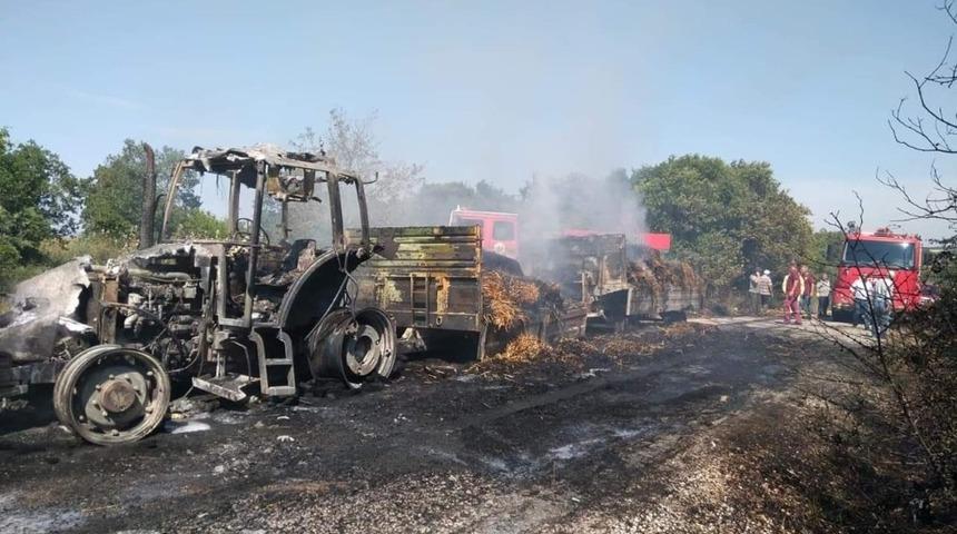 Biga’da saman yüklü traktör yandı