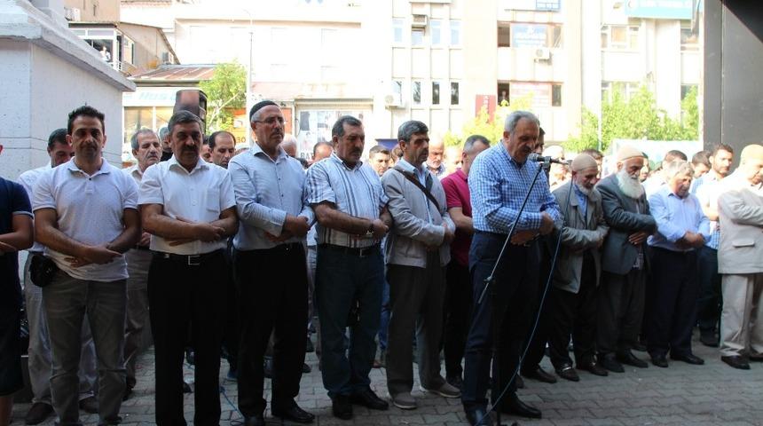 Bing&ouml;l&rsquo;de Mursi i&ccedil;in gıyabi cenaze namazı