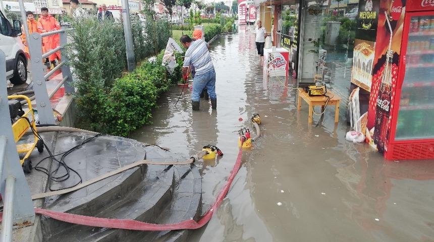Osmaniye’de sağanak yağış