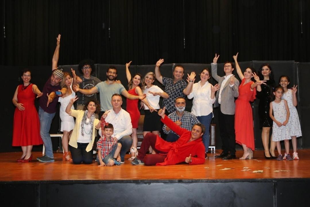 &lsquo;Yav he he&rsquo; ikinci kez seyirciyle buluştu