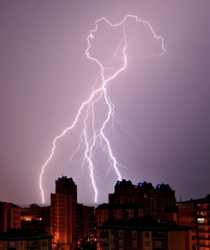 İstanbul güne yağmurla başladı G4