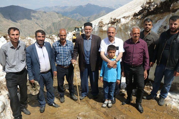 O ilde yaz mevsiminde bile karla mücadele devam ediyor G2