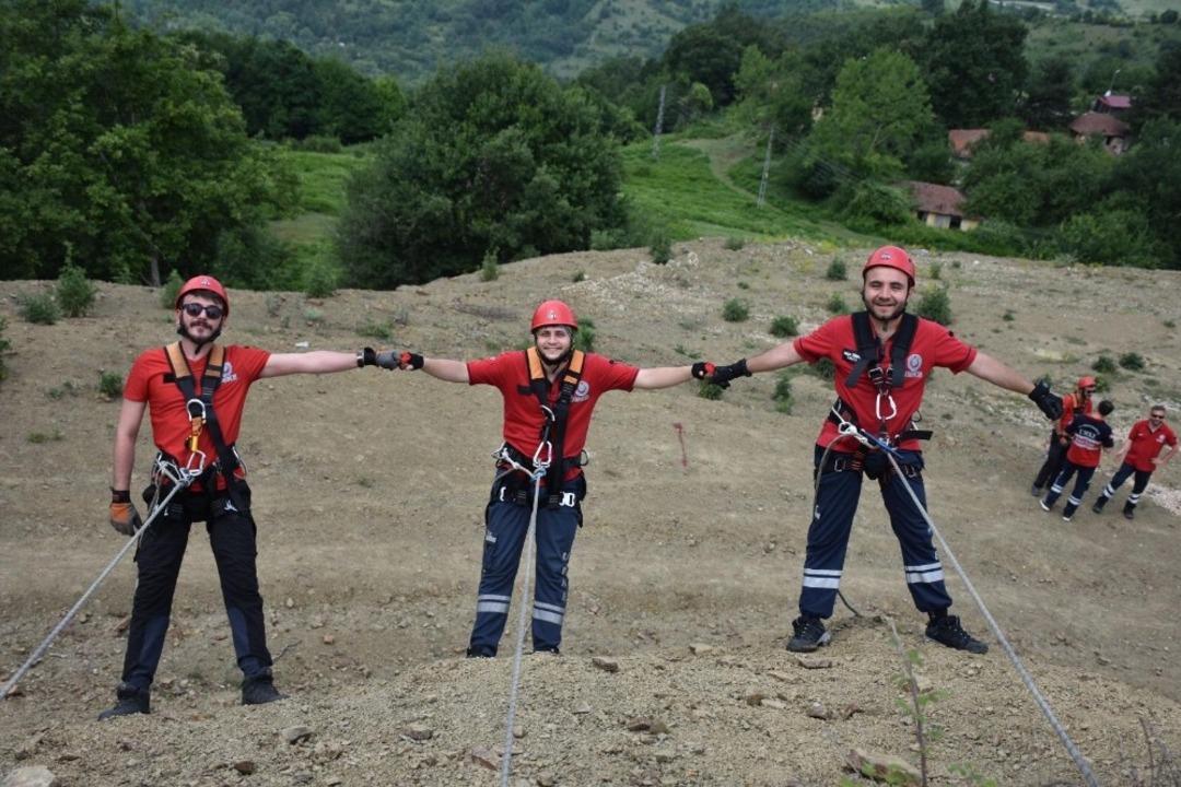 UMKE &lsquo;den  Yenice&rsquo;de Temel Arama Kurtarma eğitimi