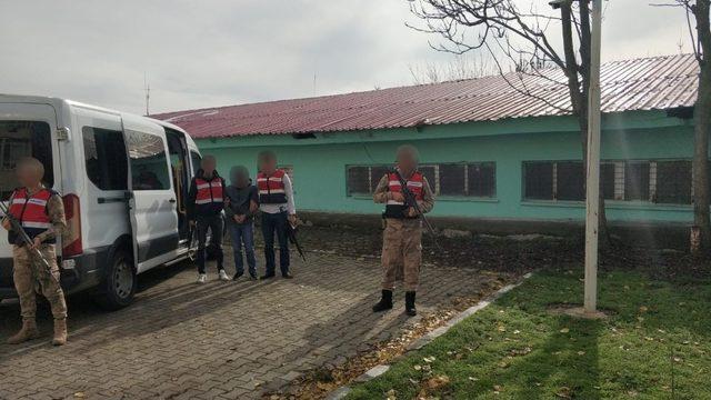 Diyarbakır’da terör örgütü PKK’ya eleman temin eden terörist yakalandı