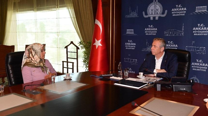 Başkan Yavaş, Başkentli kadın üreticilerin yanında