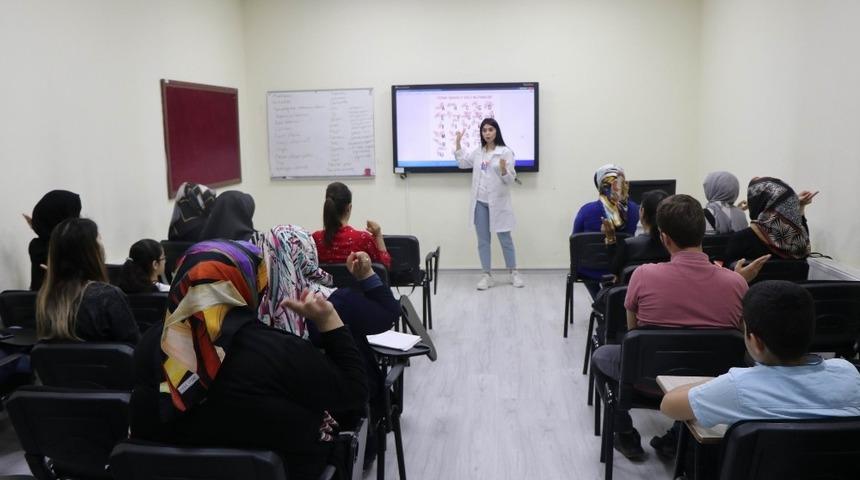 İşitme engellilere ses olacak kurs