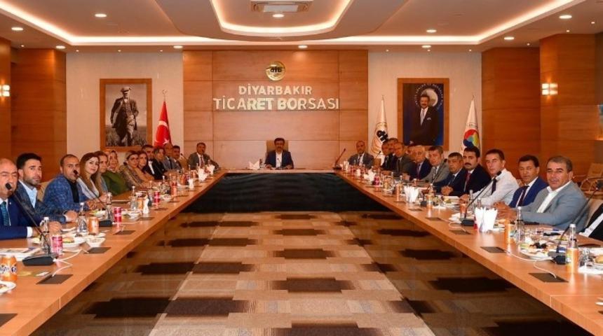 Vali G&uuml;zeloğlu: &ldquo;Zayıf, eksik kısımlarımızı g&uuml;&ccedil;lendirmeliyiz&rdquo;