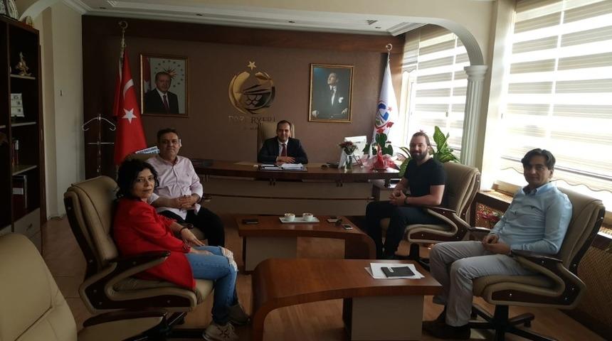 Kaymakam G&uuml;ven yatırımcılara Pazaryeri Organize Sanayi b&ouml;lgesini tanıttı