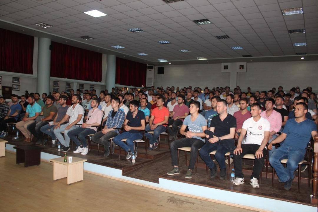 Yeşil; &ldquo;Madencilikte birinci &ouml;nceliğimiz iş&ccedil;i sağlığı ve iş&ccedil;i g&uuml;venliğidir&rdquo;