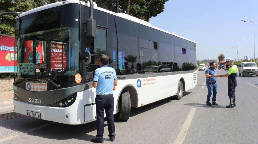 12 halk otob&uuml;s&uuml; ve 6 ticari taksiye para cezası