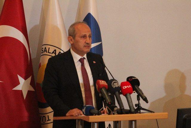 Ulaştırma ve Altyapı Bakanı Mehmet Cahit Turhan yeni demiryolu projesinin ayrıntılarını açıkladı