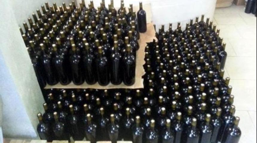 Şarköy'de terk edilen araçta 1152 şişe kaçak içki