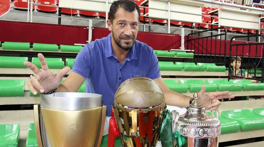 Pınar Karşıyaka'da yeniden Ufuk Sarıca dönemi