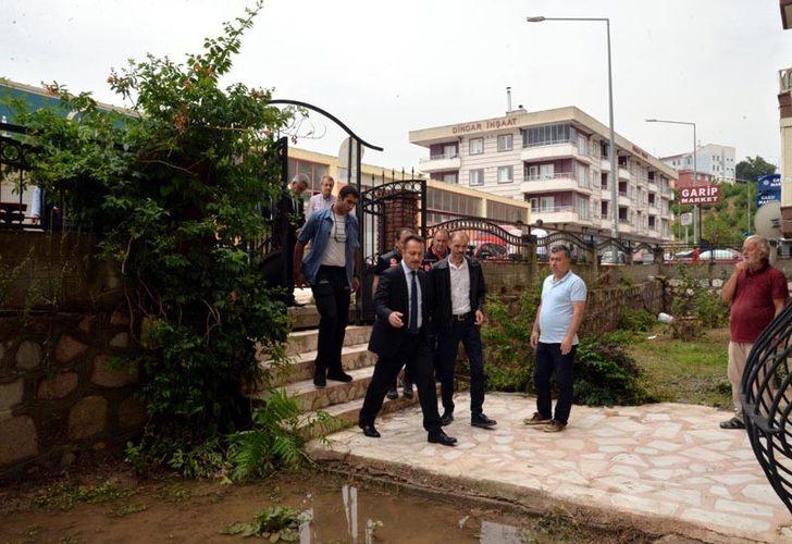 Vali Şentürk, su baskını olan evlerde incelemede bulundu G2