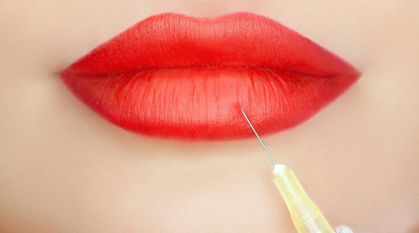 Doğal g&ouml;r&uuml;n&uuml;mde dudak tasarımı &ouml;nemli!