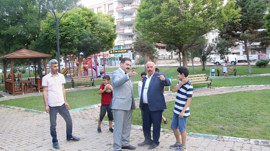 Canpolat parkta incelemelerde bulundu