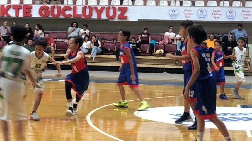 SANKO Okulları basketbol takımı il birincisi oldu