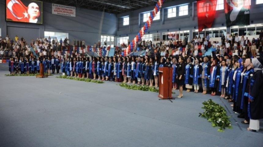 BE&Uuml; mezunları mesleklerine ilk adımı attı