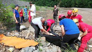 Trabzon'un Araklı ilçesindeki selde ölü sayısı 7'ye yükseldi