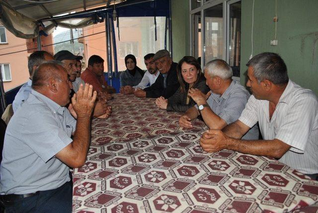 Milletvekili Günay Sarıcakaya’daki afetzedelerle görüştü