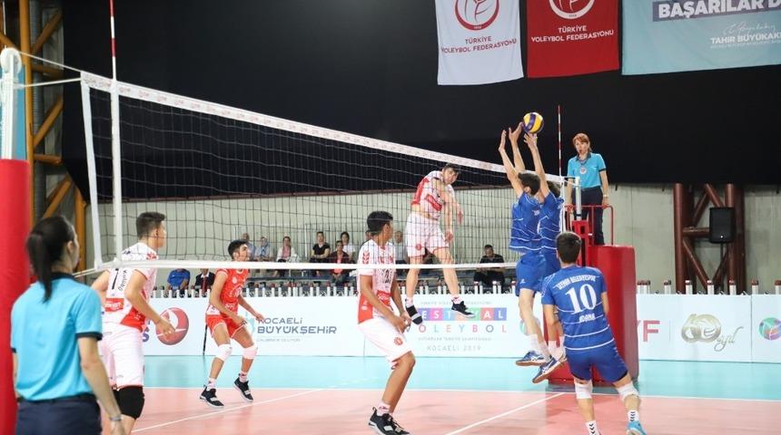 Yıldız erkekler voleybol şampiyonası kura &ccedil;ekimi yapıldı