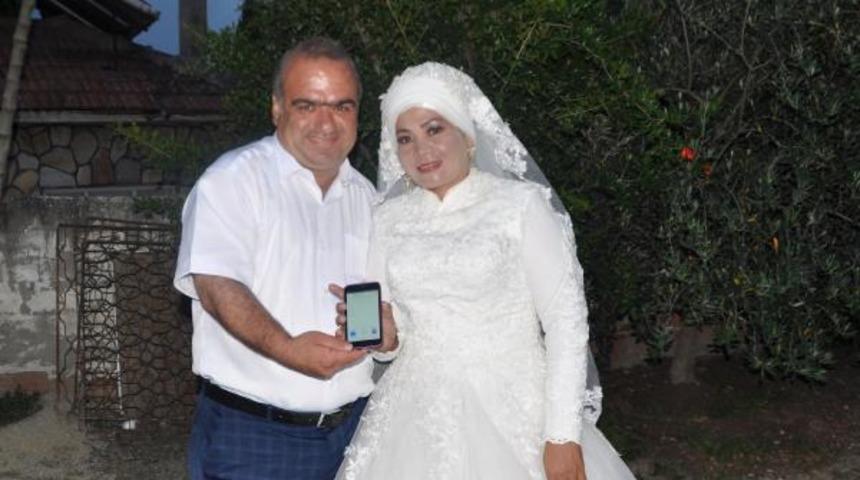 Böylesi görülmedi! Telefon olmadan iletişim kuramıyorlar