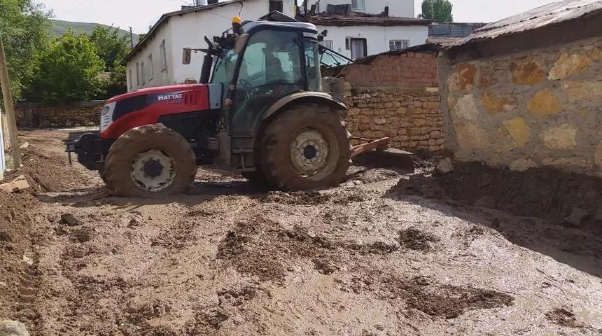 Sivas’ta hasar tespit çalışmaları sürüyor