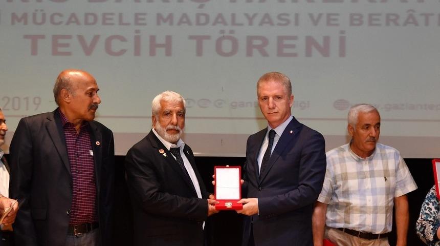 Kıbrıs Barış Harekatı gazilerine madalya