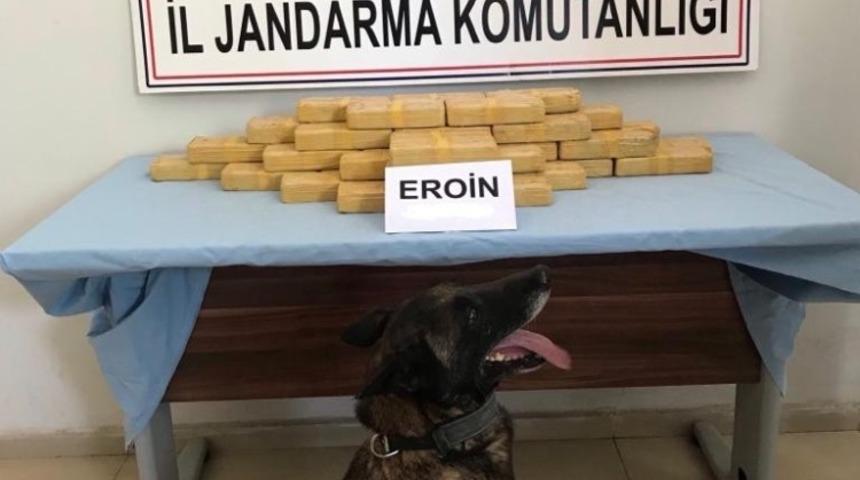 Derecik&rsquo;te 21 kilo 790 gram eroin ele ge&ccedil;irildi