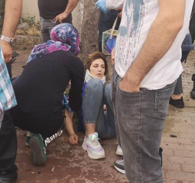 Ehliyet sürücünün bisikletliye çarptığı kazada araç motor yola savruldu: 5 yaralı 3