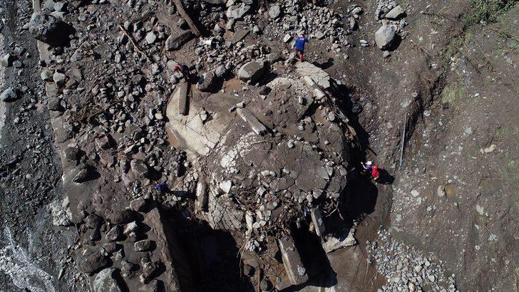 Sel Araklı'yı tanınmaz hale getirdi! G3