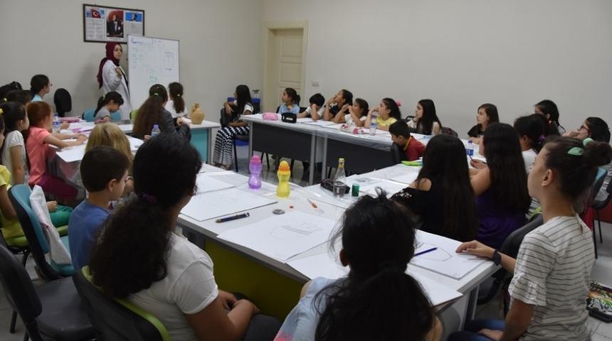 Kocasinan&rsquo;da geleceğin ressamları yetişiyor