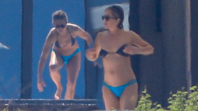 Jennifer Aniston Meksika tatilinde fiziğiyle büyüledi