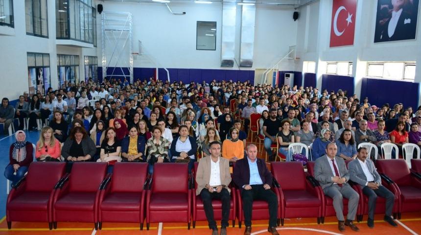 Vali Mustafa Masatlı Başkanlığında, Milli Eğitim yıl sonu değerlendirme toplantısı d&uuml;zenlendi