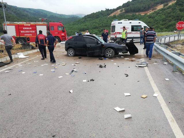 Tokat’ta kavşakta kaza güvenlik kamerasına yansıdı