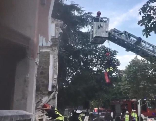 İtalya’da doğalgaz patlaması sonucu bina yıkıldı: 2 ölü, 1 kayıp
