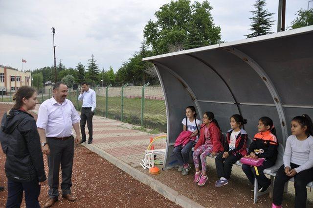 Başkan Sever’den yaz spor okullarına ziyaret