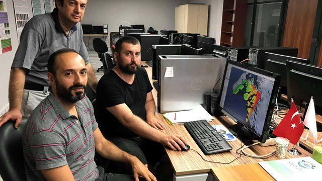 Bilim adamları Antarktika’daki buzul erimelerini görüntüledi