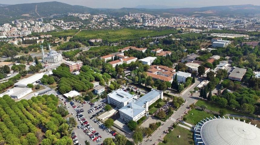 Ege &Uuml;niversitesi bir &ouml;nceki yıla g&ouml;re 4 basamak birden y&uuml;kseldi